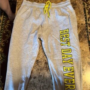 Sweat and sweat shorts